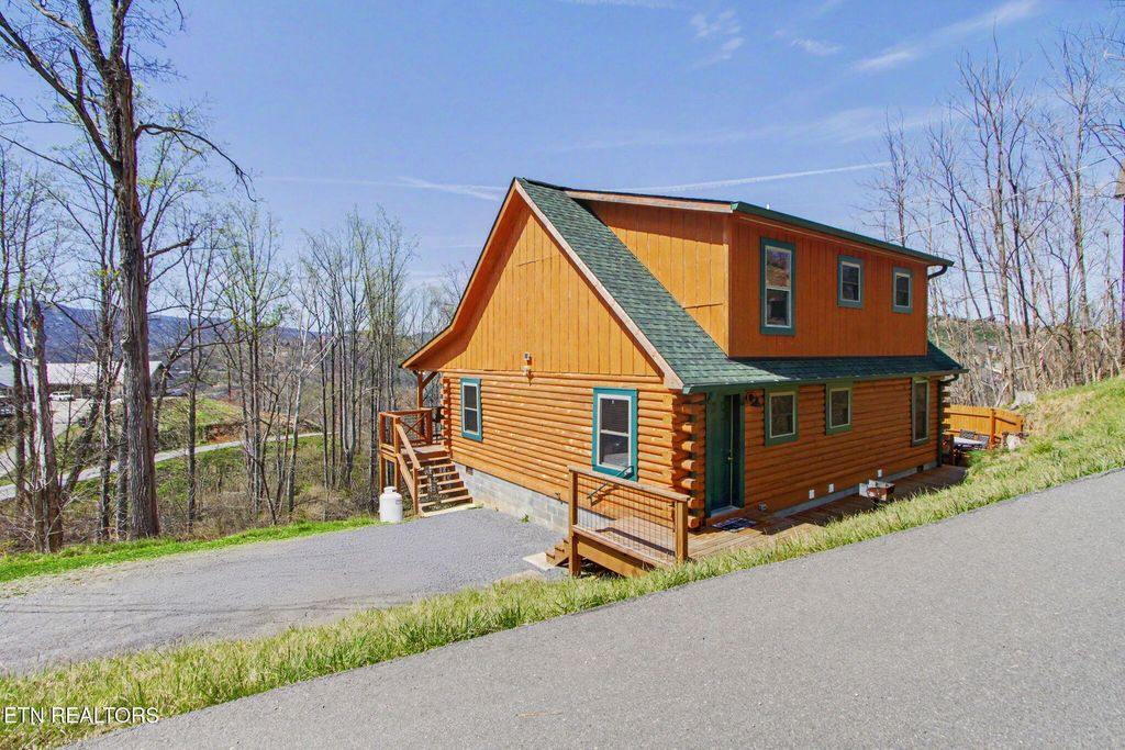 Photo of 309 Tower Rd, Gatlinburg, TN 37738 (MLS # 1334749)