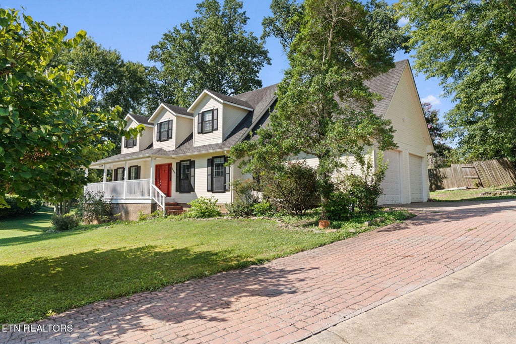 Photo of 544 Holt St, Athens, TN 37303 (MLS # 1351961)