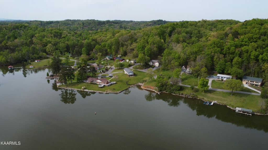 Photo of 2235 Jones Bend Rd, Louisville, TN 37777 (MLS # 1213974)