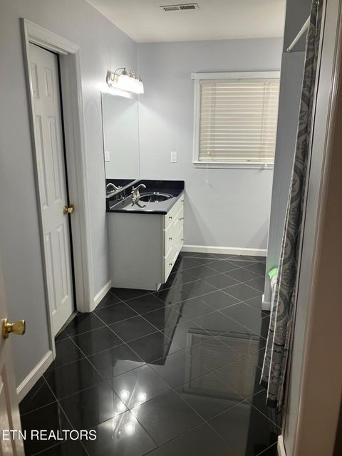 Tiny photo for 7004 Rollins Rd, Knoxville, TN 37918 (MLS # 1348444)