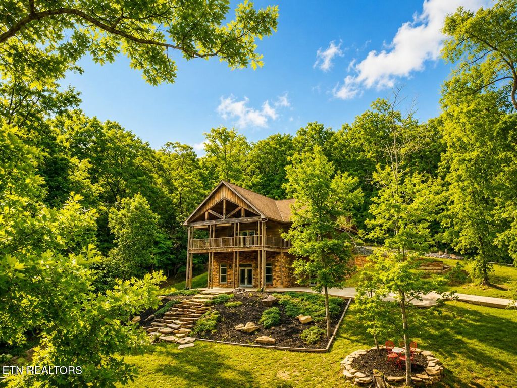 Photo of 617 Cheyenne Drive, Jamestown, TN 38556 (MLS # 1340902)