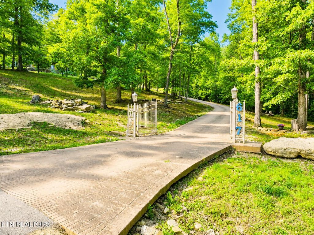 Photo of 617 Cheyenne Drive, Jamestown, TN 38556 (MLS # 1340902)