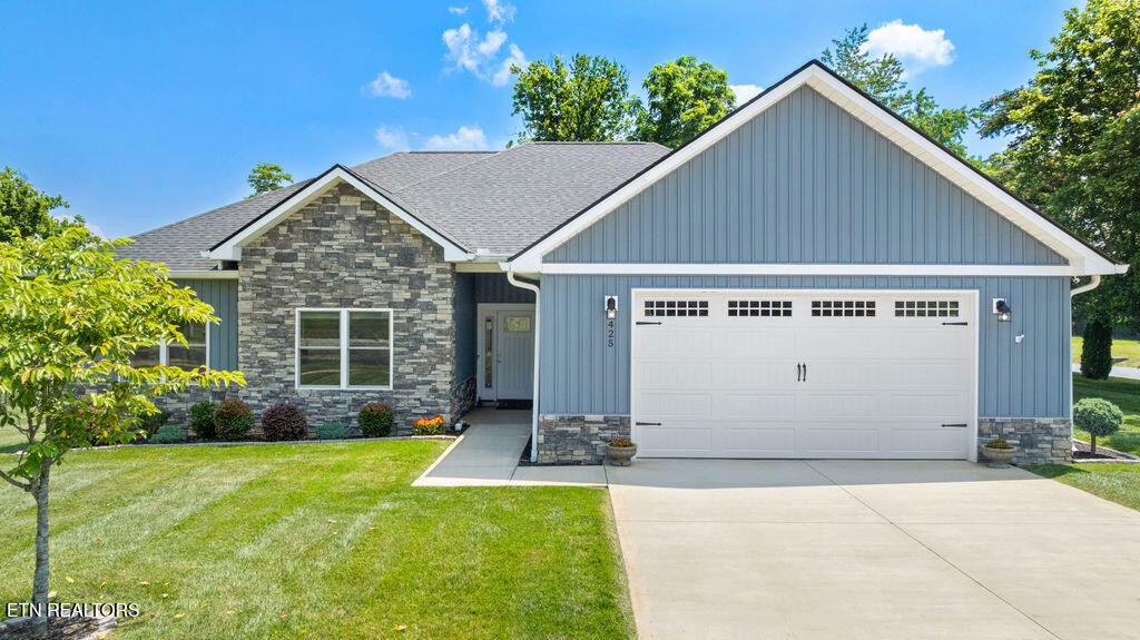425 Cheeyo Place