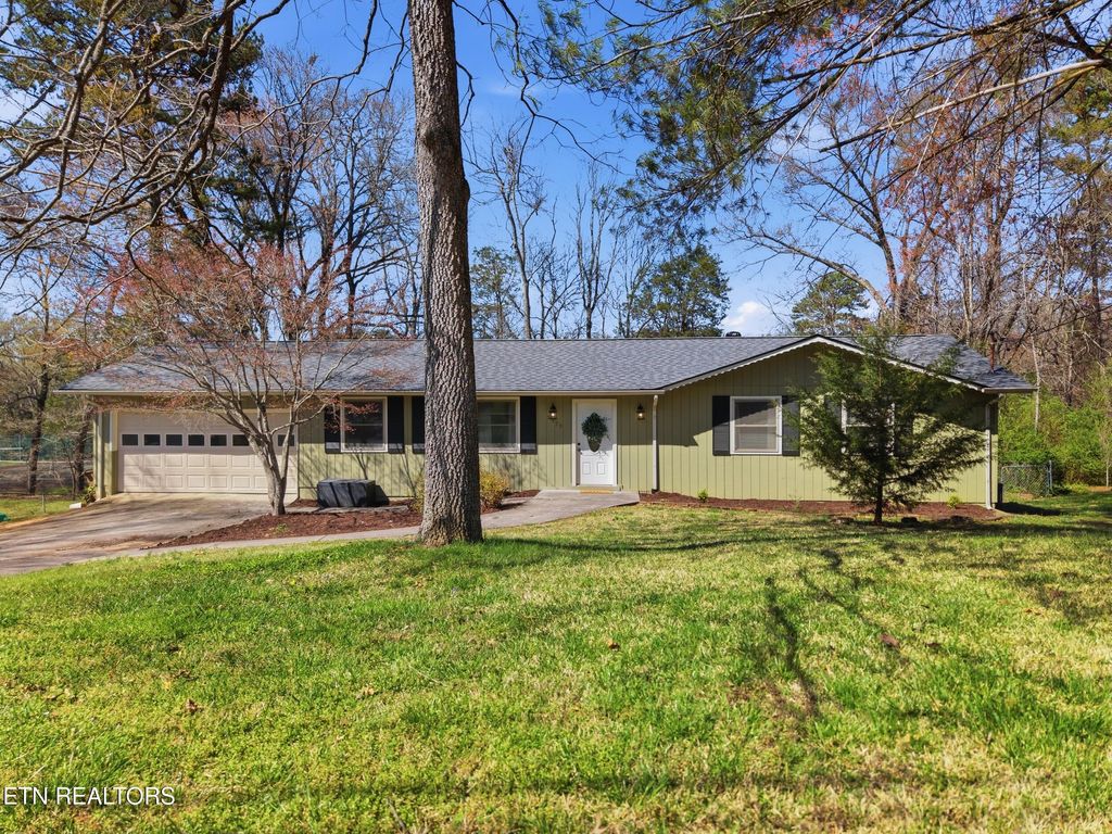 Photo of 5959 Westmere Drive, Knoxville, TN 37909 (MLS # 1333711)