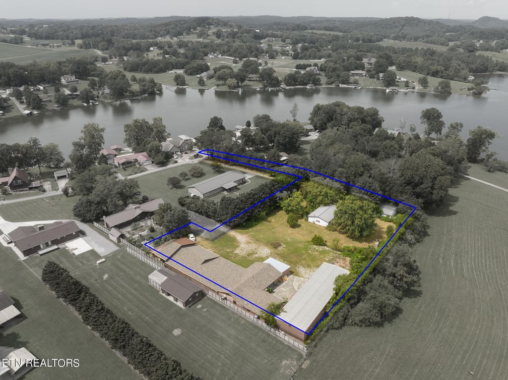 Photo of 852 Collie Cove Court, Friendsville, TN 37737 (MLS # 1239230)