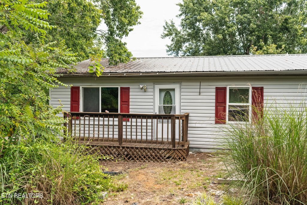 Photo of 852 Collie Cove Court, Friendsville, TN 37737 (MLS # 1239230)