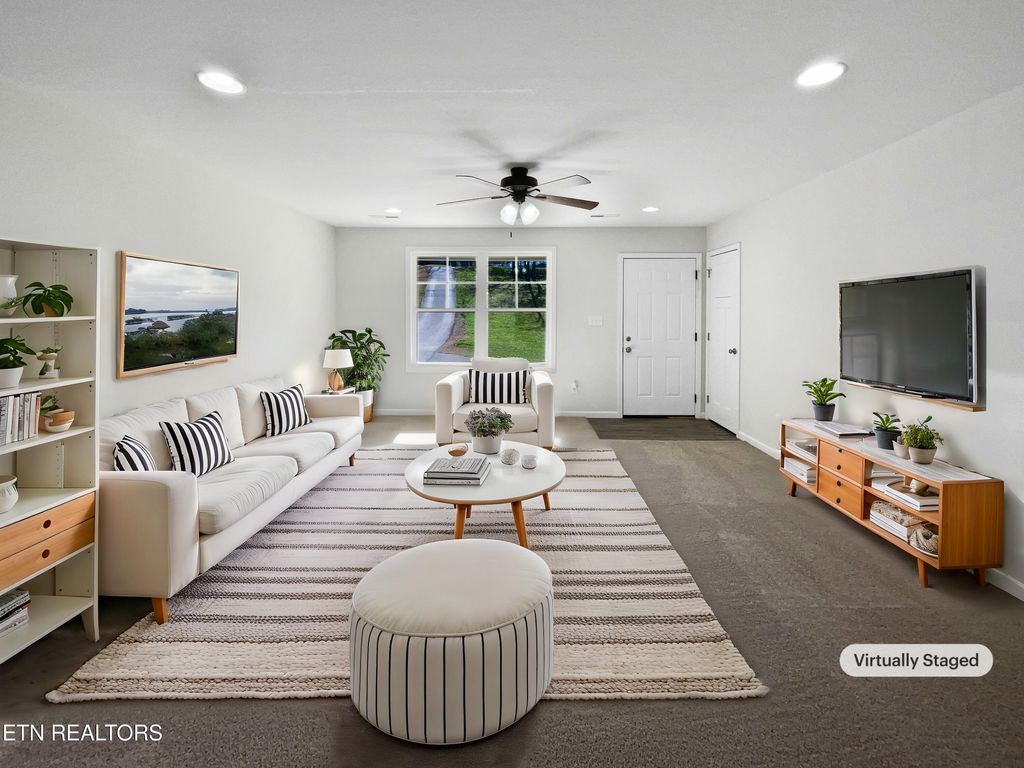 Photo of 1028 W Union Valley Rd, Seymour, TN 37865 (MLS # 1294021)