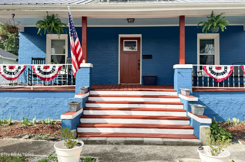 Photo of 151 N Main St, Oneida, TN 37841 (MLS # 1358715)