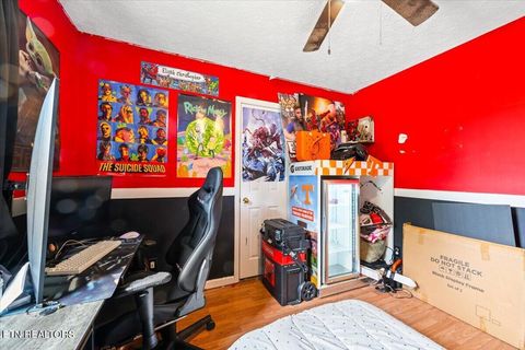Tiny photo for 226 McKinney Rd, LaFollette, TN 37766 (MLS # 1339819)