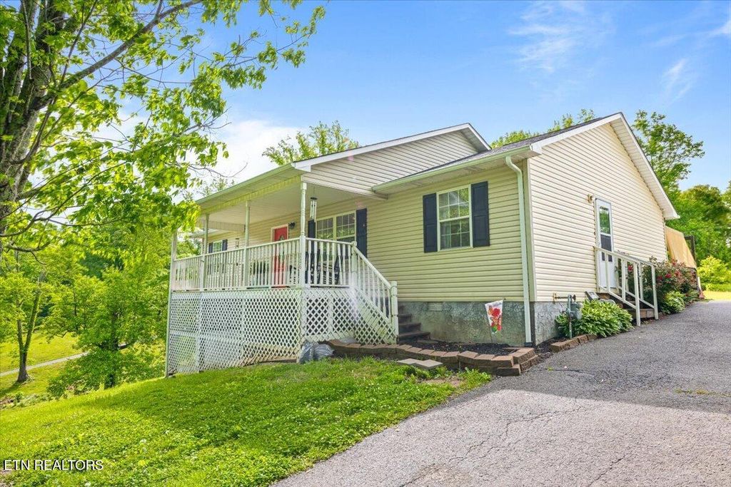 Photo of 226 McKinney Rd, LaFollette, TN 37766 (MLS # 1339819)