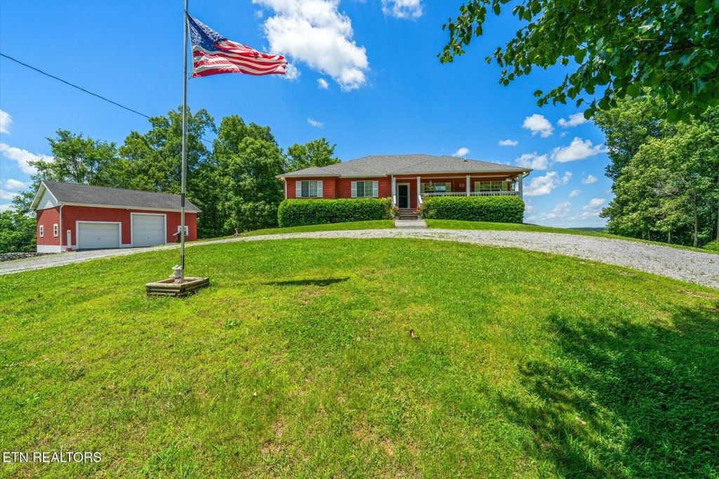 Photo of 866 Pleasant Way, Newport, TN 37821 (MLS # 1302291)