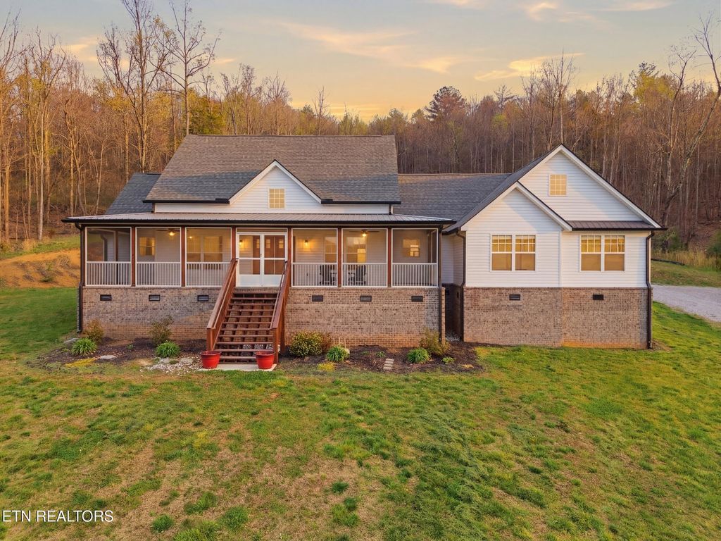 Photo of 113 Brashears Rd, Harriman, TN 37748 (MLS # 1334946)