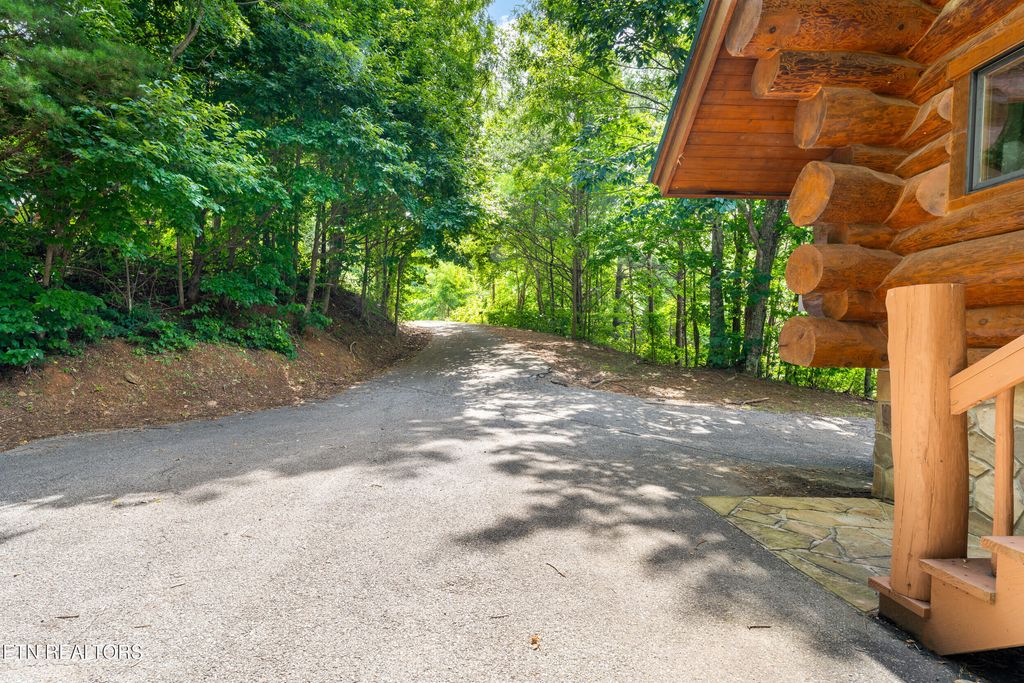 Photo of 617 Almost Heaven Way, Gatlinburg, TN 37738 (MLS # 1308804)