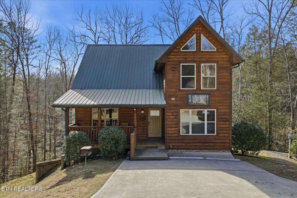 Photo of 241 Palmer Rd, Gatlinburg, TN 37738 (MLS # 1329806)