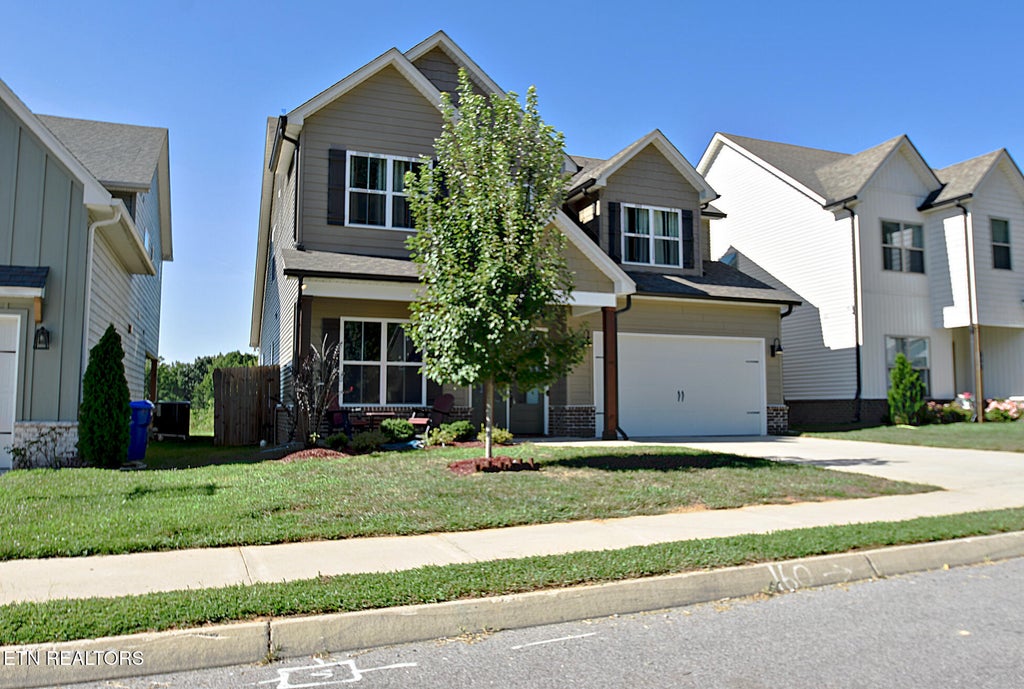 Photo of 1045 Belle Pond Ave, Knoxville, TN 37932 (MLS # 1353646)