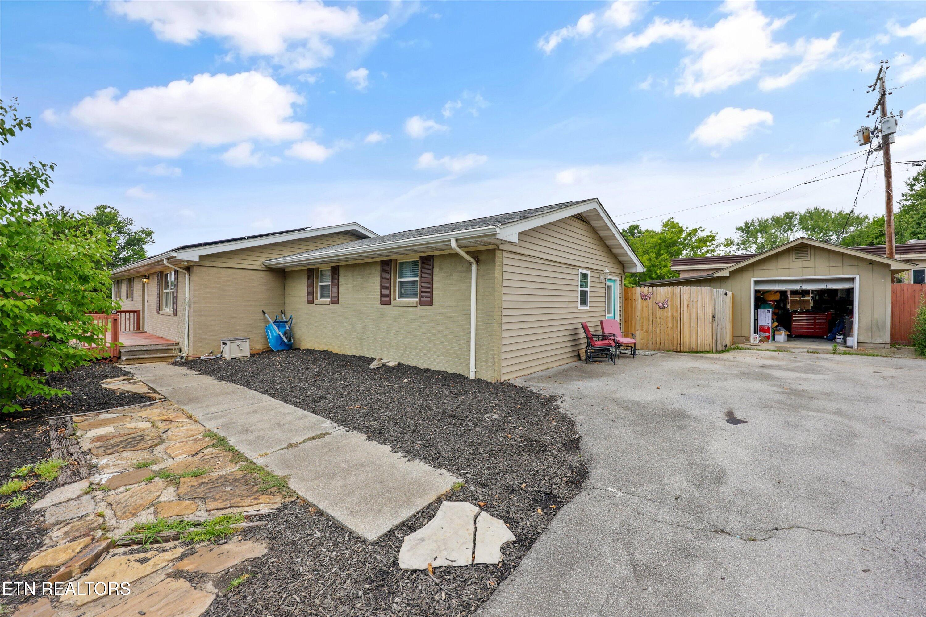 948 Beverly Drive