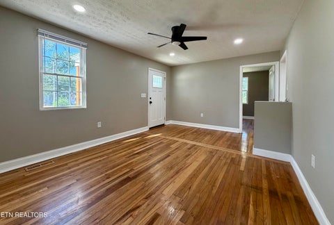 Tiny photo for 405 Choctaw St, Morristown, TN 37813 (MLS # 1356246)