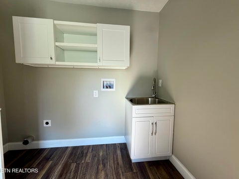 Tiny photo for 405 Choctaw St, Morristown, TN 37813 (MLS # 1356246)