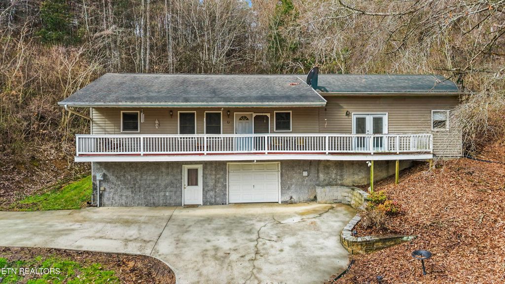 Photo of 1223 Powder Springs Rd, Sevierville, TN 37876 (MLS # 1331636)