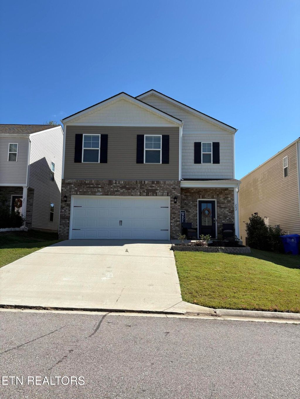 Photo of 202 Centennial Village Drive, Oak Ridge, TN 37830 (MLS # 1319062)