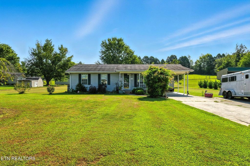 Photo of 113 Cleveland Rd, Sweetwater, TN 37874 (MLS # 1312550)