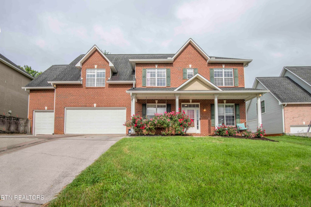 Photo of 1223 Walnut Branch Lane, Knoxville, TN 37922 (MLS # 1305233)