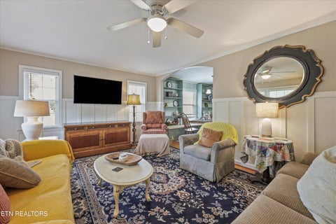 Tiny photo for 1224 Park St, Sweetwater, TN 37874 (MLS # 1356029)