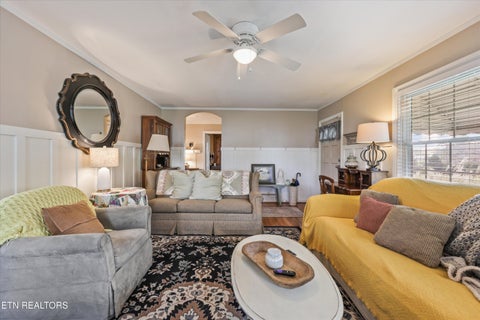 Tiny photo for 1224 Park St, Sweetwater, TN 37874 (MLS # 1356029)