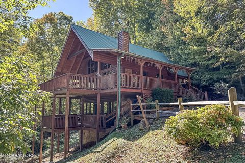 Photo of 3514 Olde Tyme Way, Sevierville, TN 37862 (MLS # 1319230)