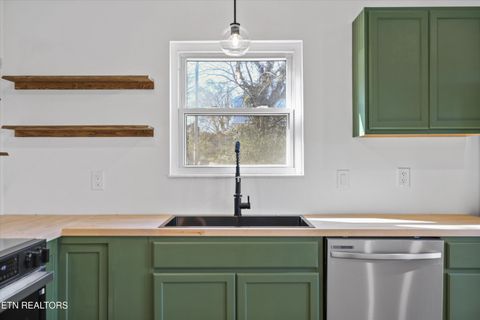 Tiny photo for 2737 Washington Pike, Knoxville, TN 37917 (MLS # 1324111)