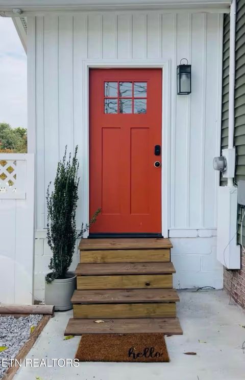 Photo of 3500 Sevier Ave, Knoxville, TN 37920 (MLS # 1328898)