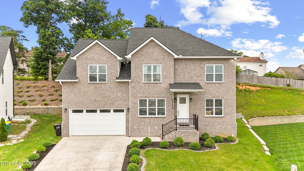 Photo of 1125 Hamilton Farm Lane, Knoxville, TN 37932 (MLS # 1343353)