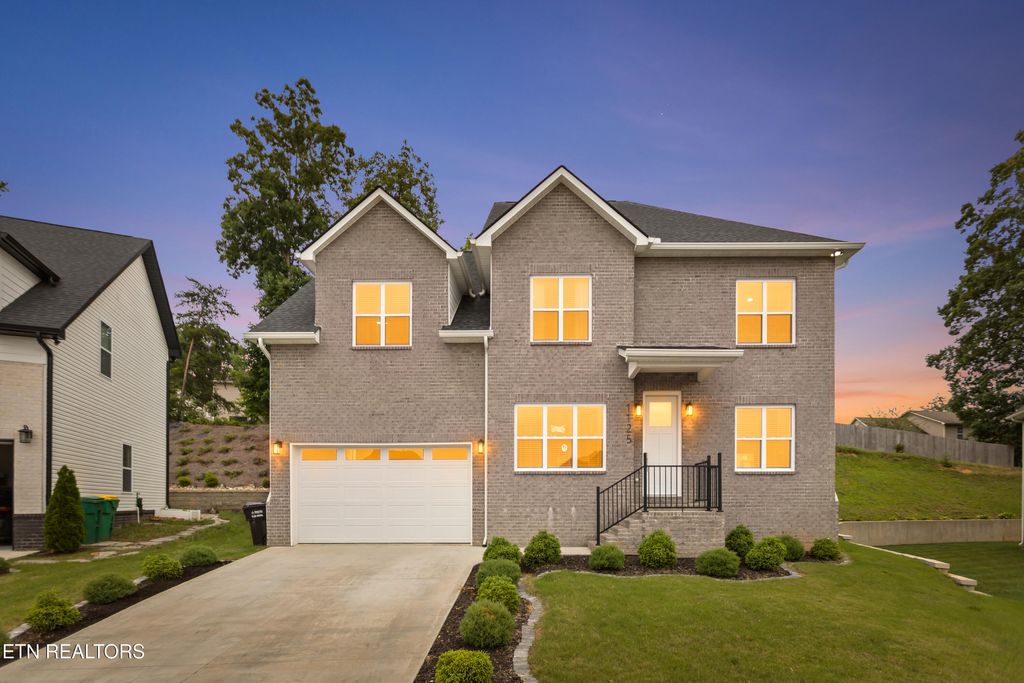 Photo of 1125 Hamilton Farm Lane, Knoxville, TN 37932 (MLS # 1343353)