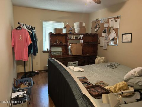 Tiny photo for 605 W Hills Drive, Harriman, TN 37748 (MLS # 1335898)