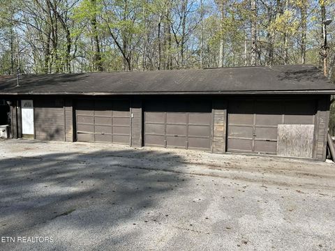 Tiny photo for 605 W Hills Drive, Harriman, TN 37748 (MLS # 1335898)