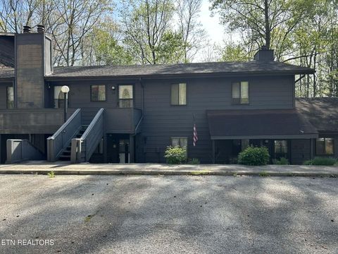 Photo of 605 W Hills Drive, Harriman, TN 37748 (MLS # 1335898)