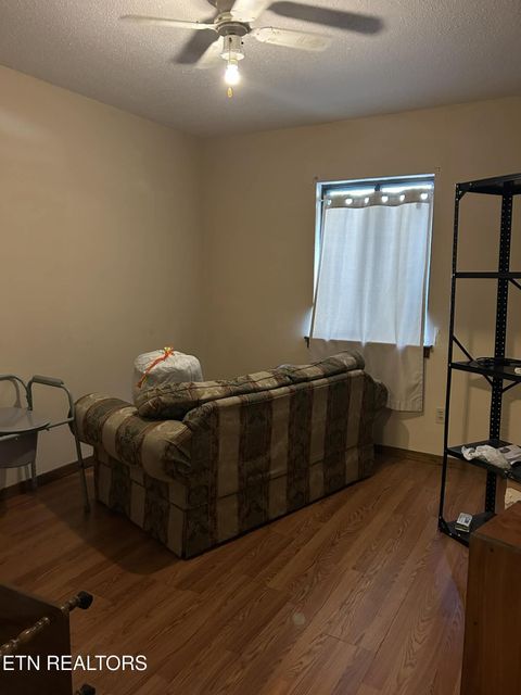 Tiny photo for 605 W Hills Drive, Harriman, TN 37748 (MLS # 1335898)