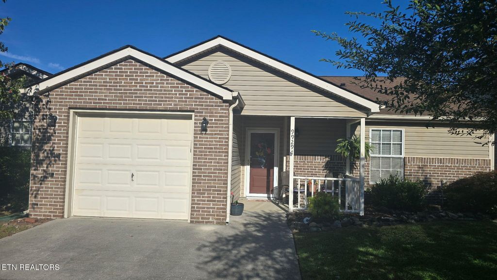 Photo of 9929 Gate Post Way, Knoxville, TN 37931 (MLS # 1319191)