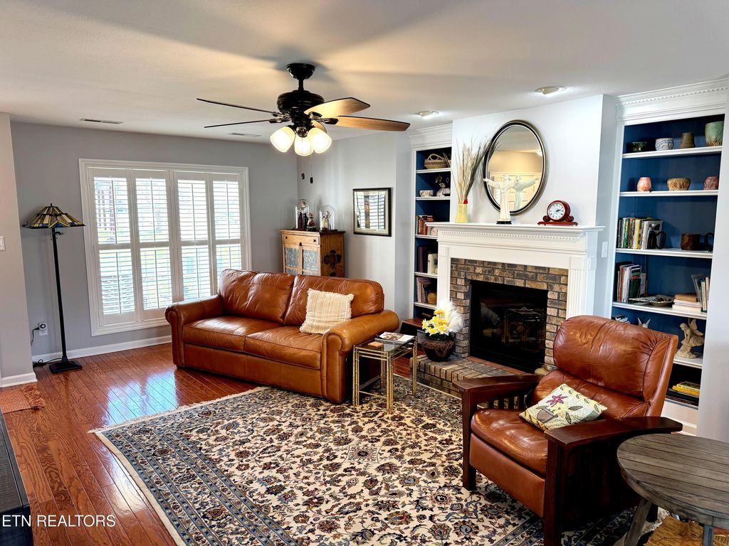 Photo of 2327 Autumn Knoll Drive, Knoxville, TN 37920 (MLS # 1331604)