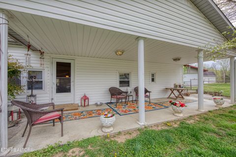 Tiny photo for 219 Davis Rd, LaFollette, TN 37766 (MLS # 1320672)