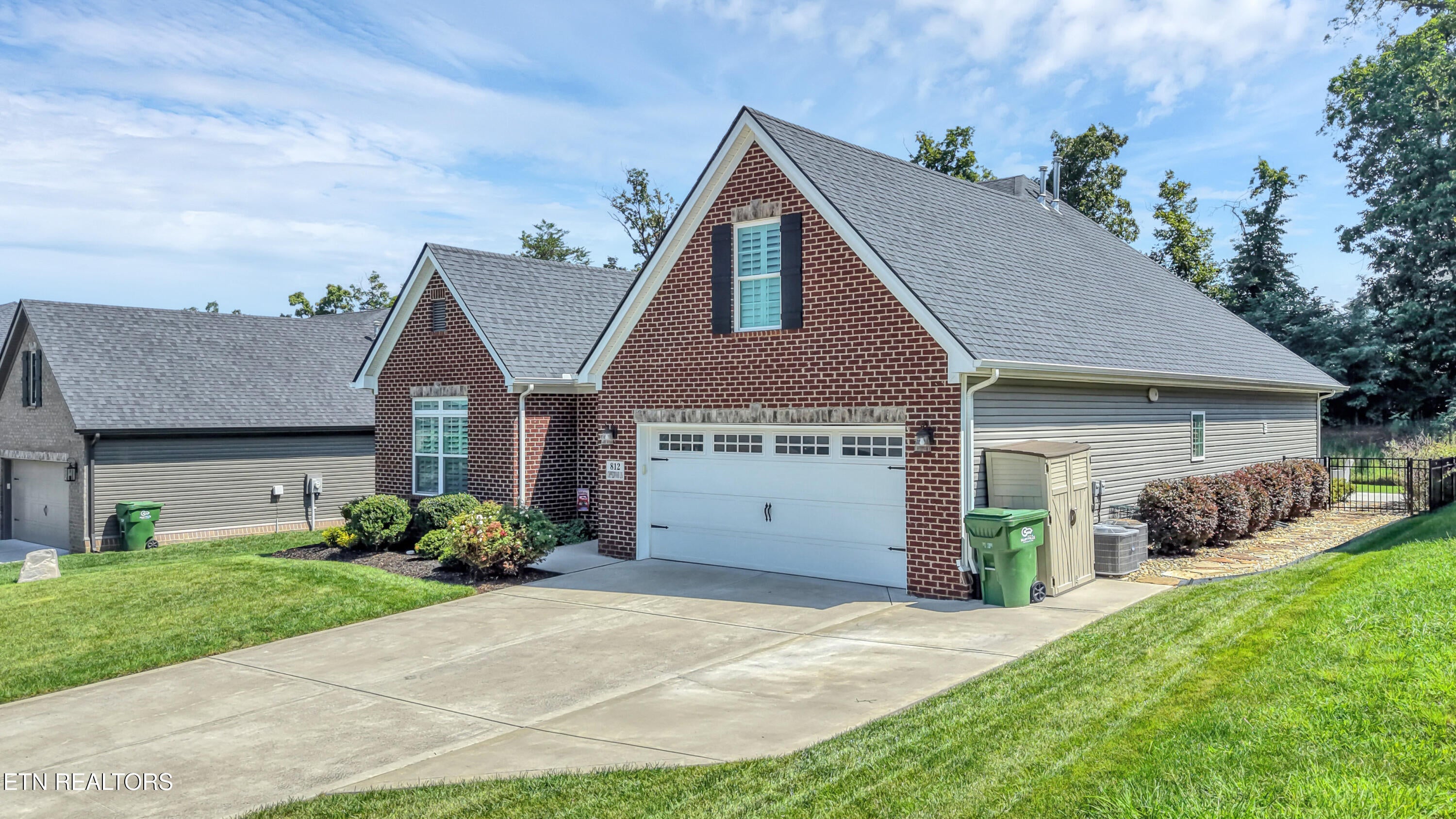 812 Copperwood Lane