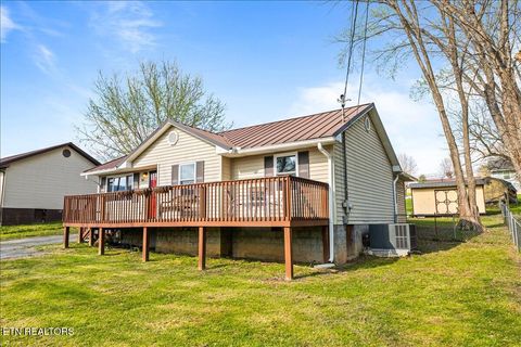 Tiny photo for 807 S 8th St, LaFollette, TN 37766 (MLS # 1334447)