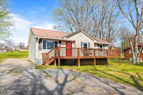 Tiny photo for 807 S 8th St, LaFollette, TN 37766 (MLS # 1334447)
