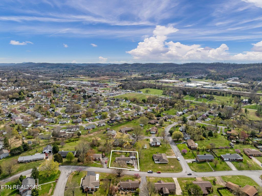 Photo of 7604 Berkshire Blvd, Powell, TN 37849 (MLS # 1316715)