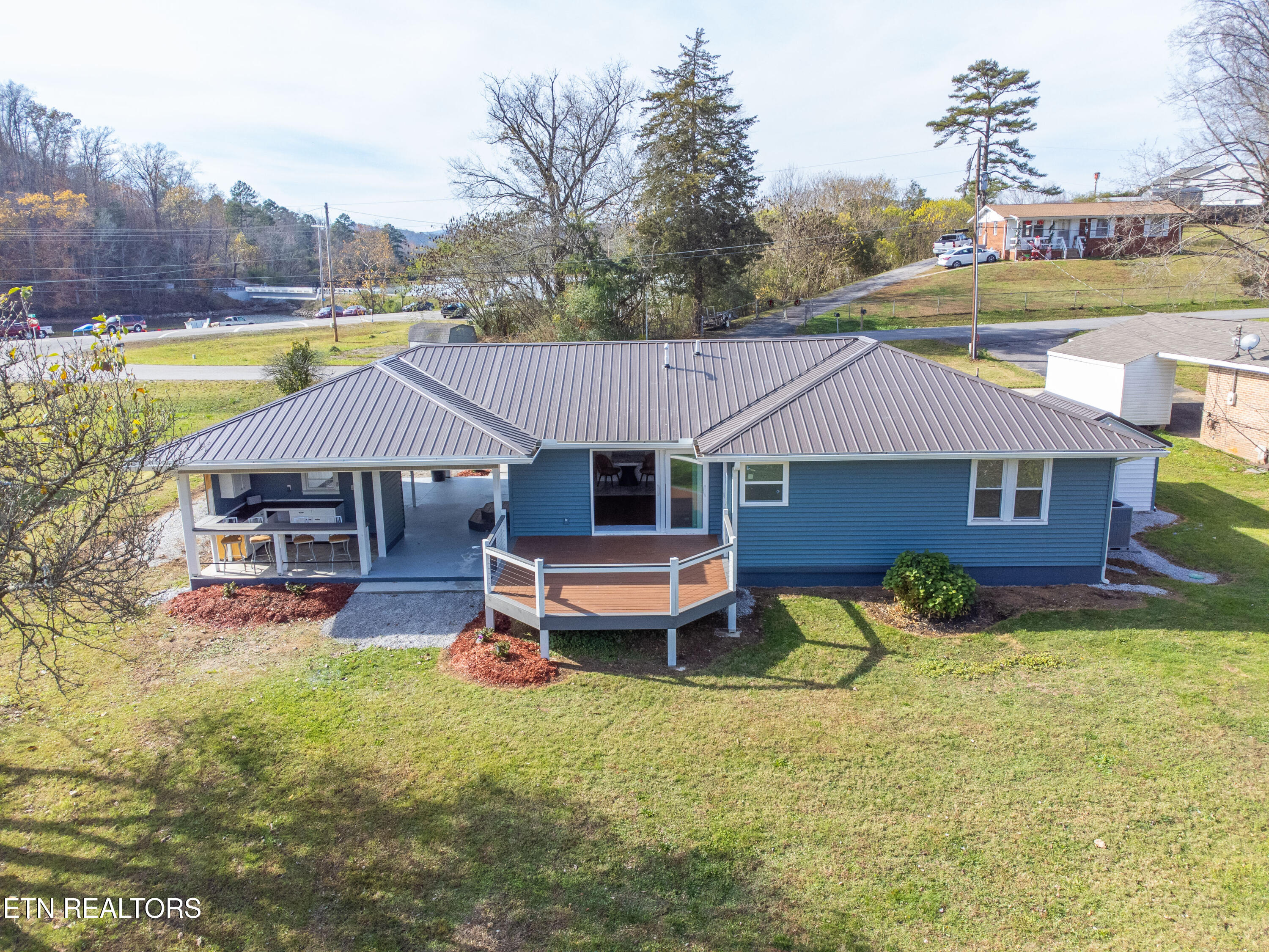 108 Lakeside Drive