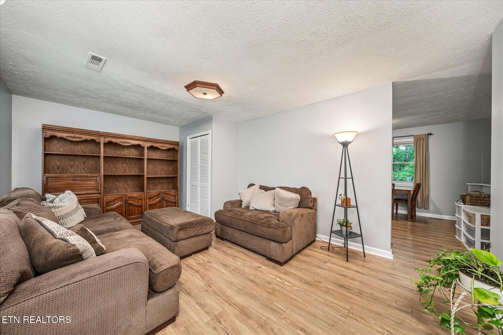 411 Phipps Rd