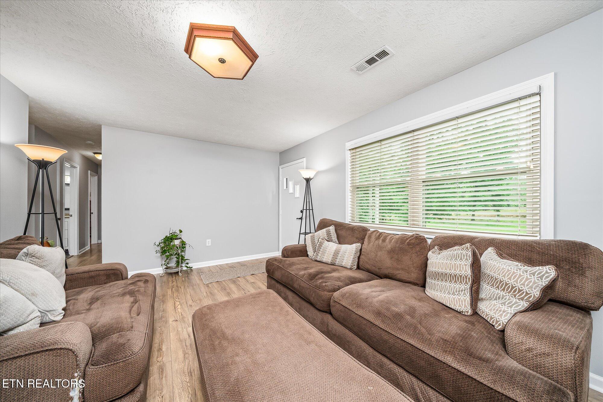 411 Phipps Rd