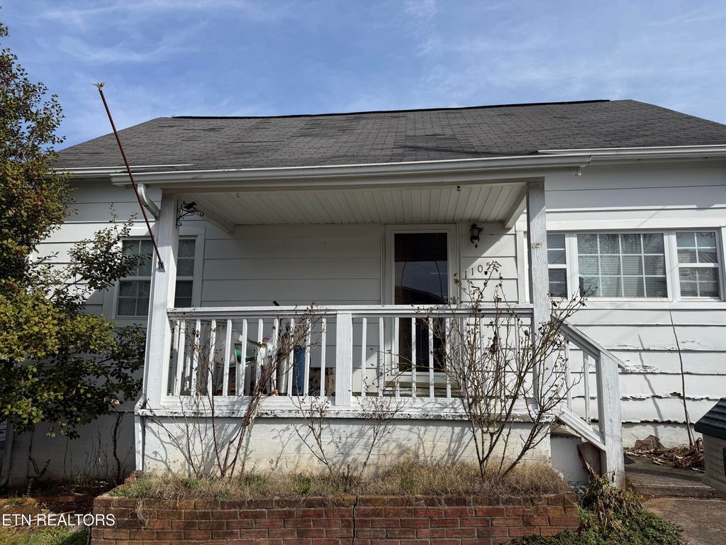 Photo of 1105 Freedman St, Loudon, TN 37774 (MLS # 1330467)