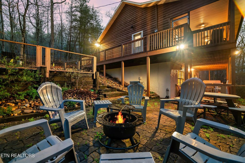 Photo of 1544 Deer Browse Way, Sevierville, TN 37876 (MLS # 1316123)