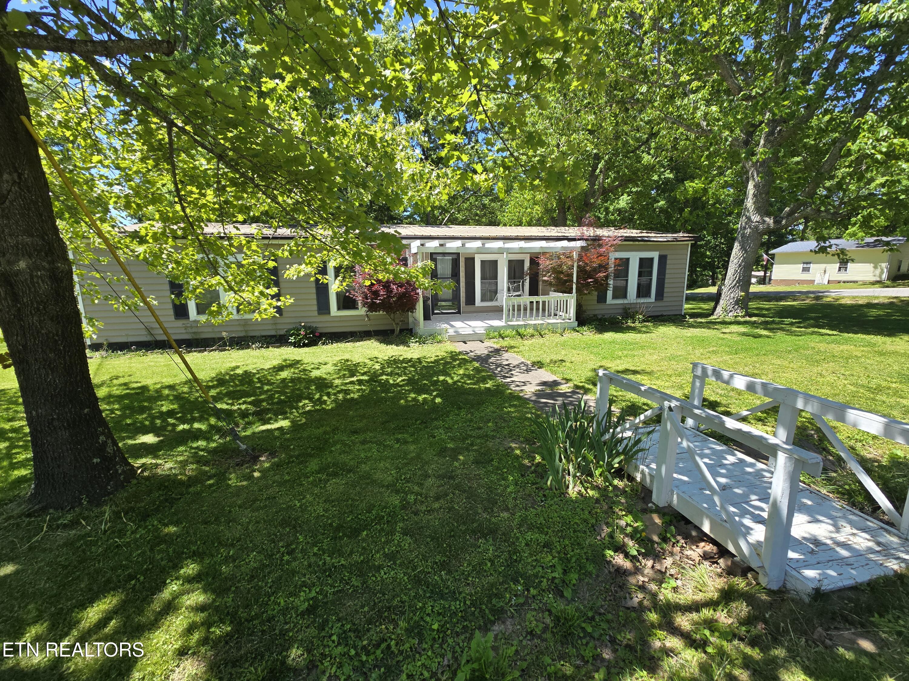 313 Rugby Rd